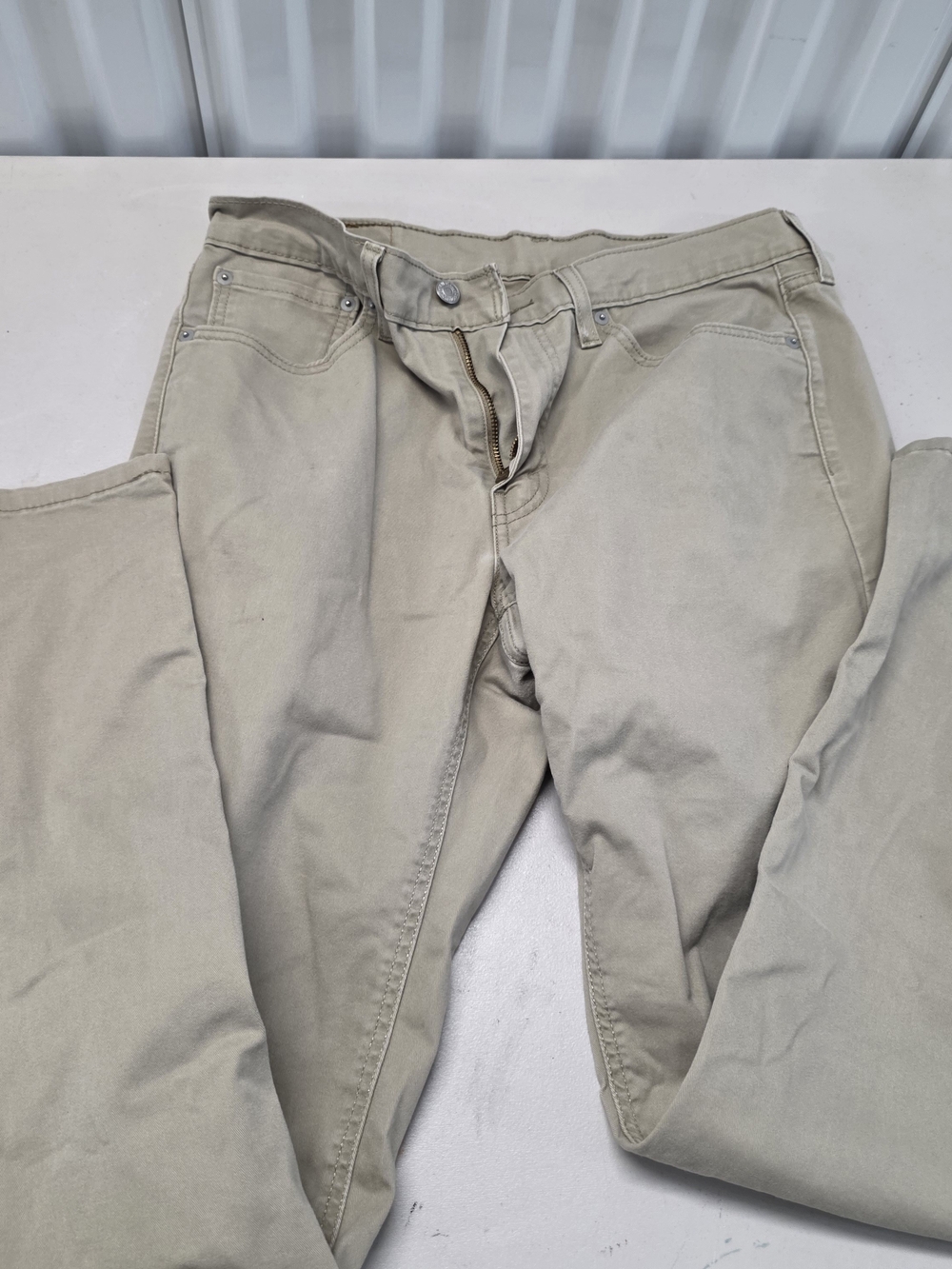 Levi's 541 Beige Jeans Men's Size 32x34